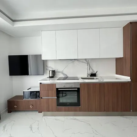 Luxury - Grand Sapphire