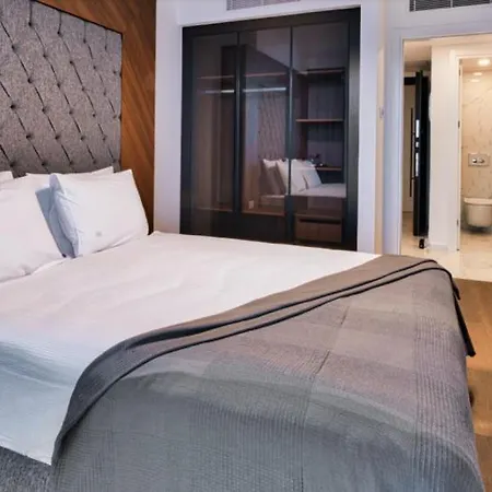 Luxury - Grand Sapphire Apartment *